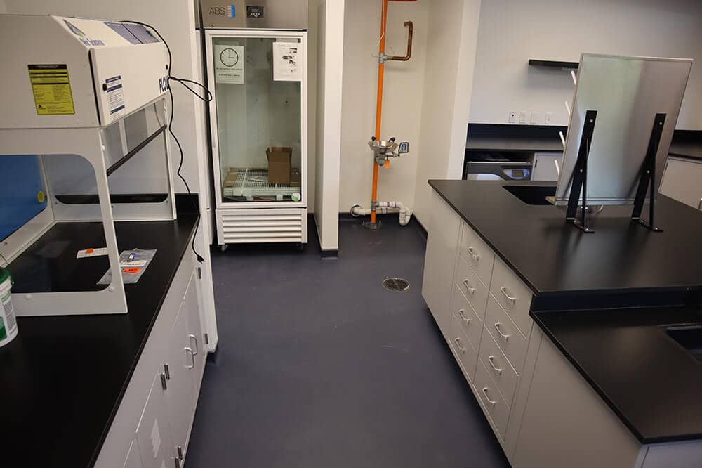 實(shí)驗(yàn)室裝修施工現(xiàn)場管理制度以及注意事項(xiàng)