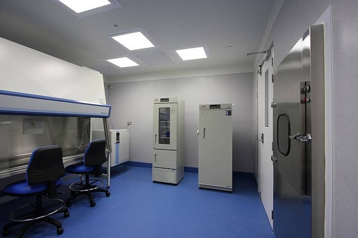 怎樣選擇高效實用的鋼木通風柜？實驗室裝修公司來告訴你