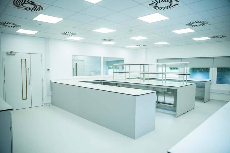 萬(wàn)級(jí)潔凈實(shí)驗(yàn)室裝修設(shè)計(jì)